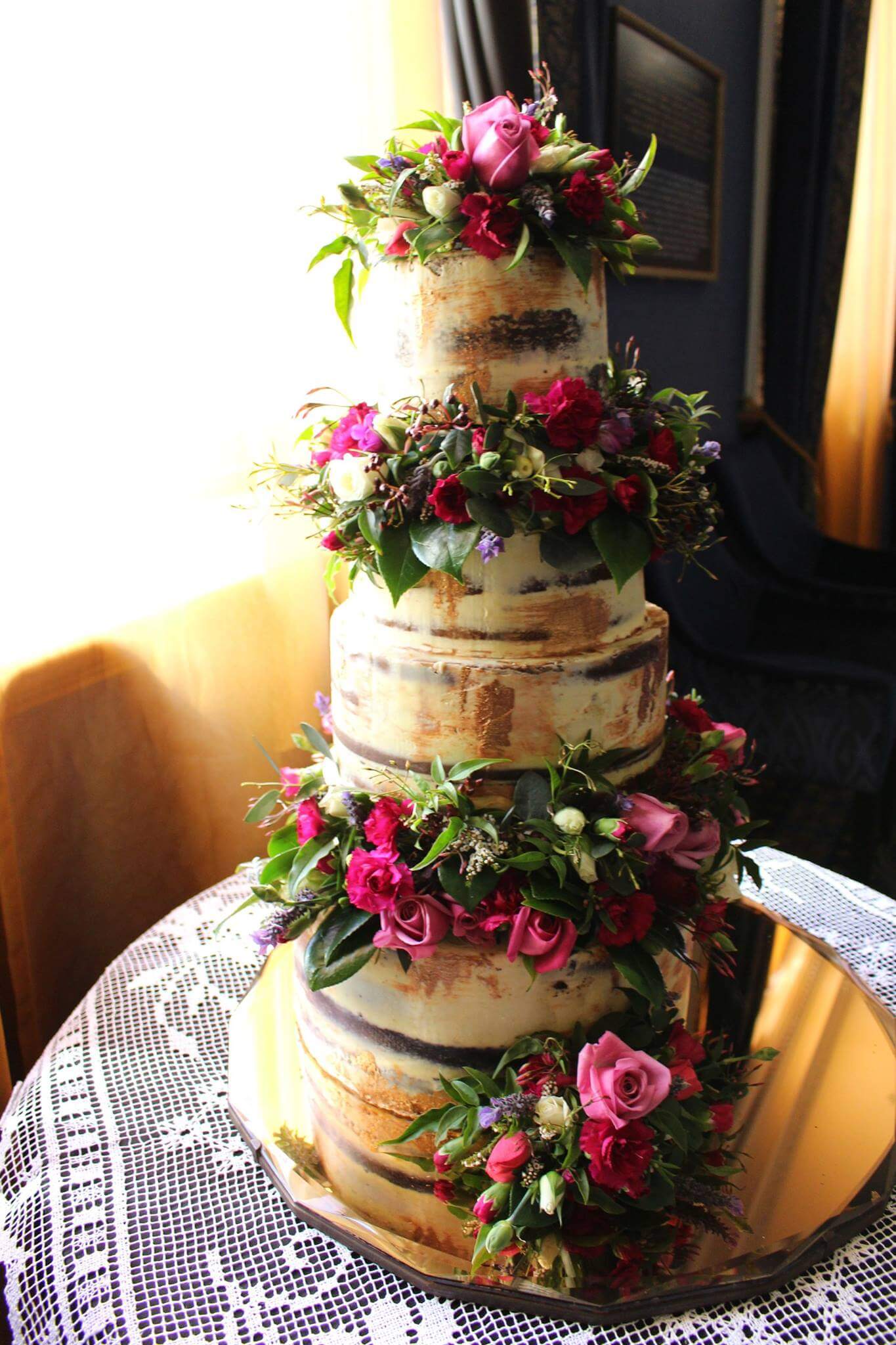 Flowers on a wedding cake